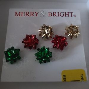 Ladies/ girls Christmas earrings ✨️